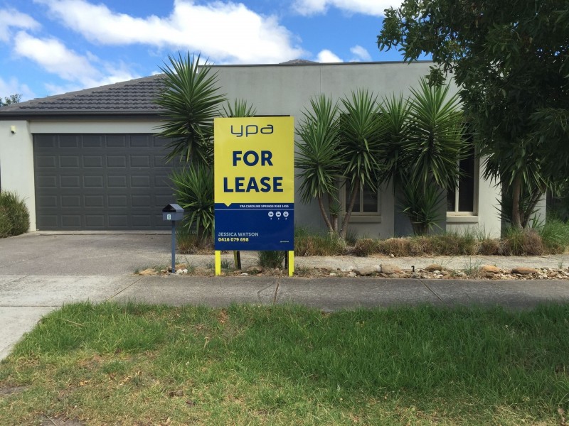 6 Cassan Way, Caroline Springs VIC 3023