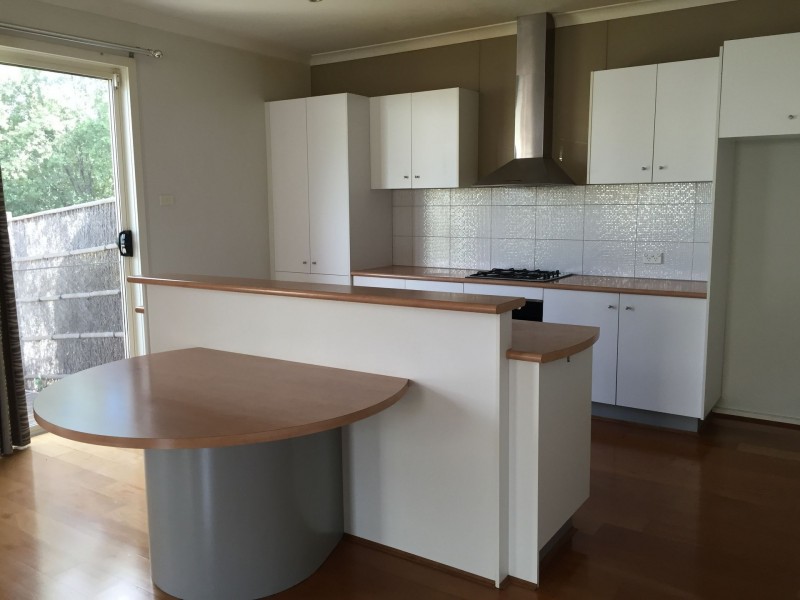 6 Cassan Way, Caroline Springs VIC 3023