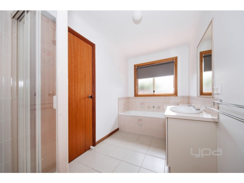 2/21 Church Street, Werribee VIC 3030