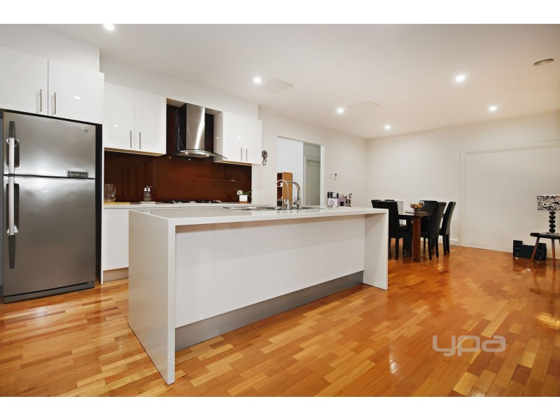 26 The Esplanade, Taylors Hill VIC 3037