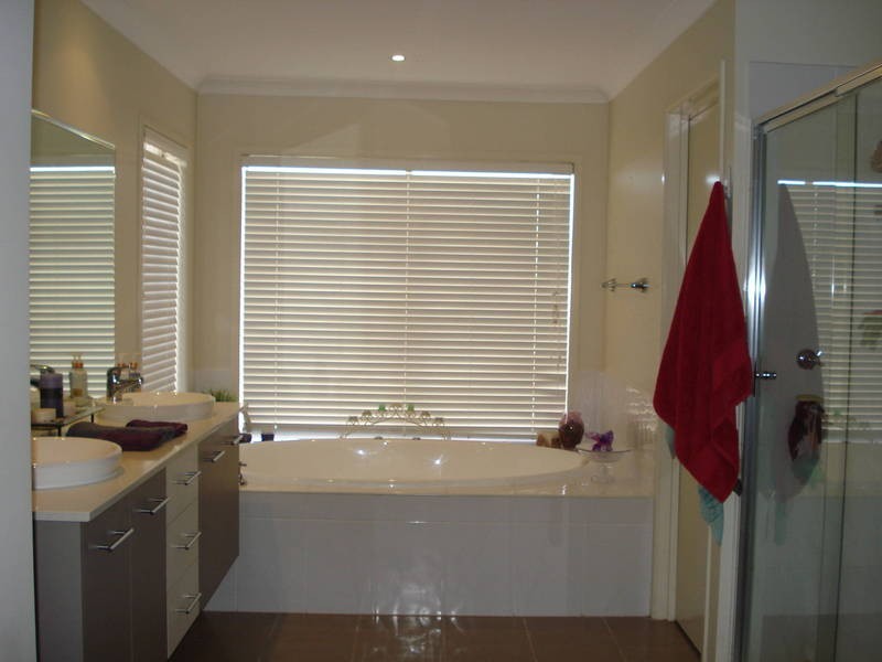 1 Broadway, Caroline Springs VIC 3023