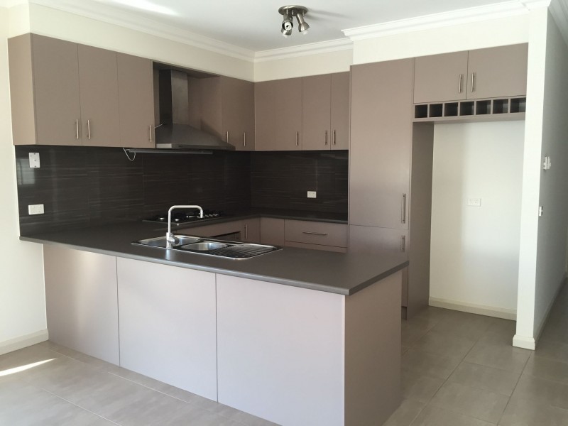 56 Rutherglen Way, Caroline Springs VIC 3023