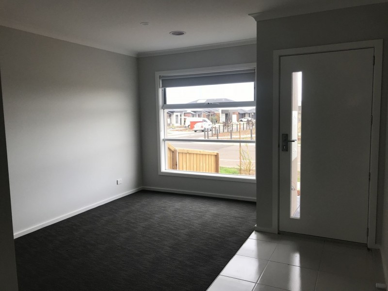 48  Royale Drive, Plumpton VIC 3335