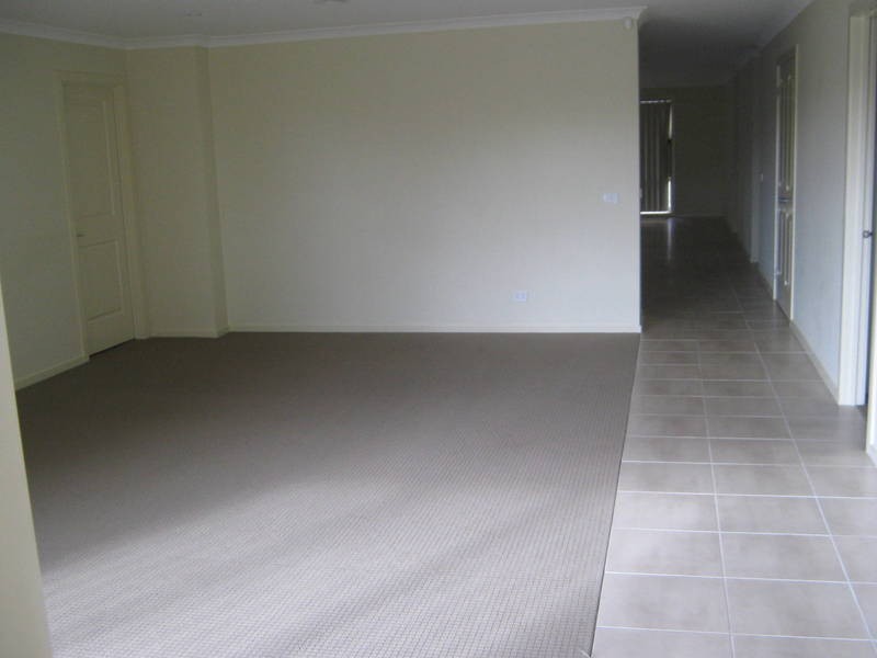 10 Langbourne Way, Burnside Heights VIC 3023
