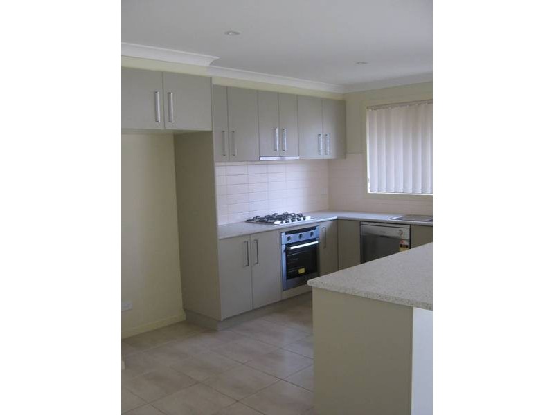 10 Langbourne Way, Burnside Heights VIC 3023