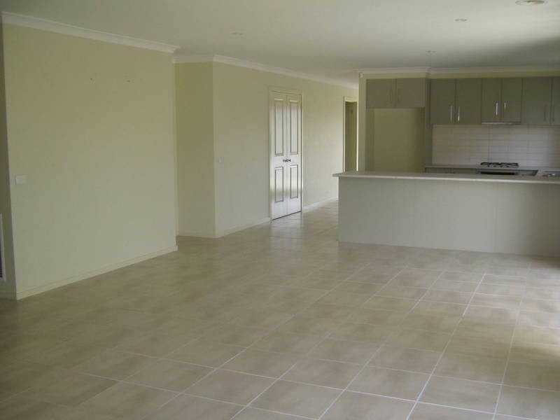 10 Langbourne Way, Burnside Heights VIC 3023