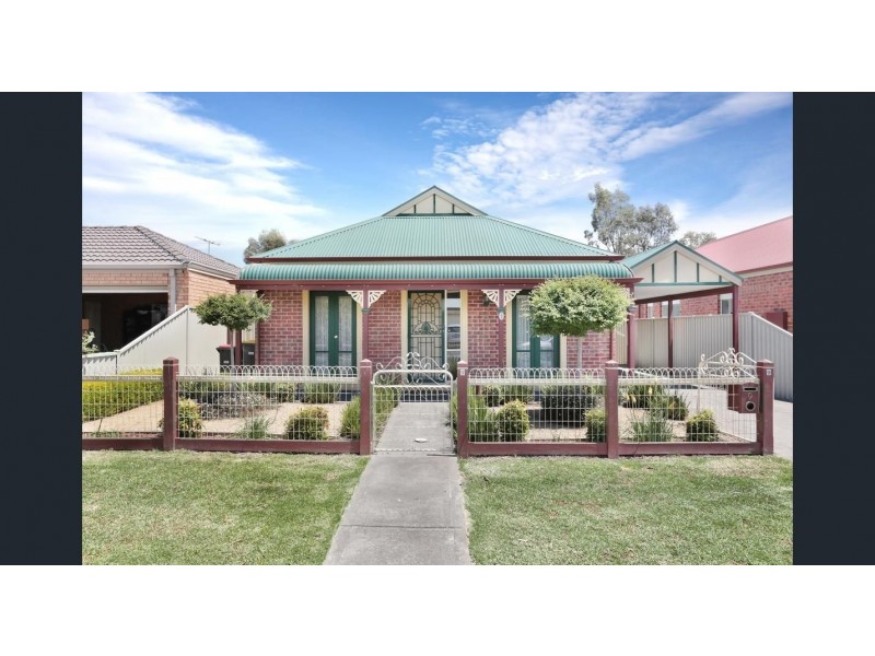 9 Otway Green, Caroline Springs VIC 3023