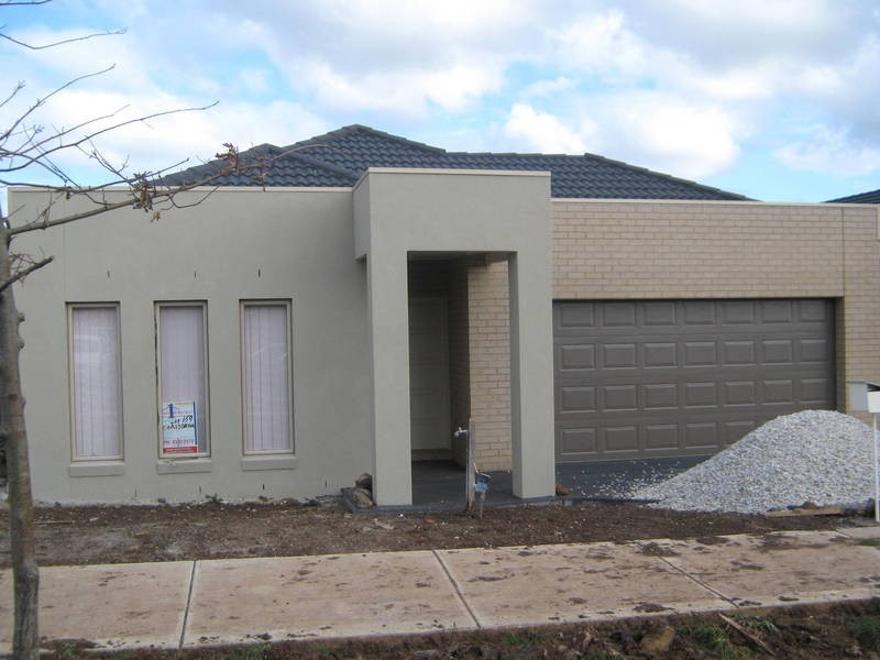 21  Carisbrook Street, Caroline Springs VIC 3023