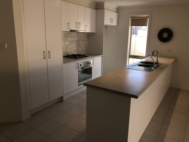 19 David Circuit, Hillside VIC 3037