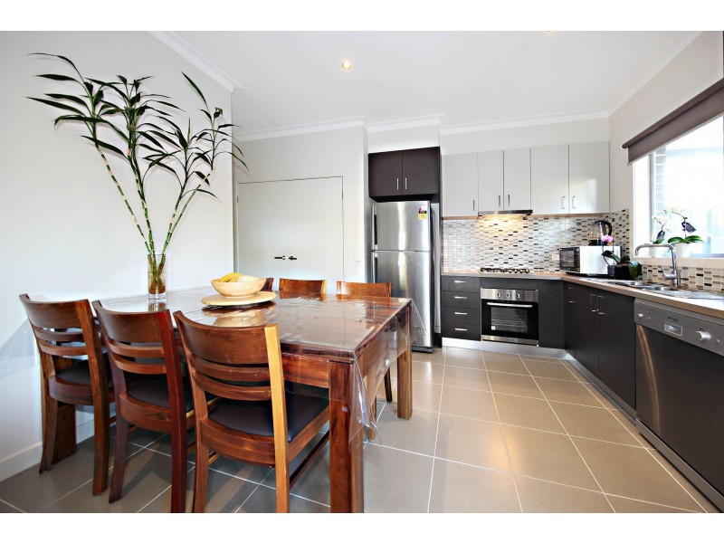 7/69-77 Lancefield Drive, Caroline Springs VIC 3023