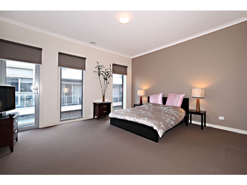 7/69-77 Lancefield Drive, Caroline Springs VIC 3023