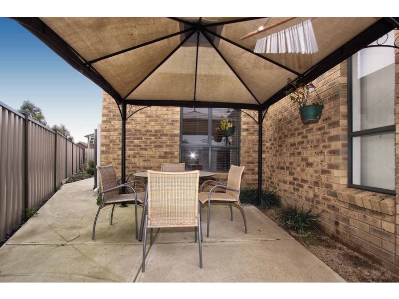 4  Blaxland Street, Burnside Heights VIC 3023