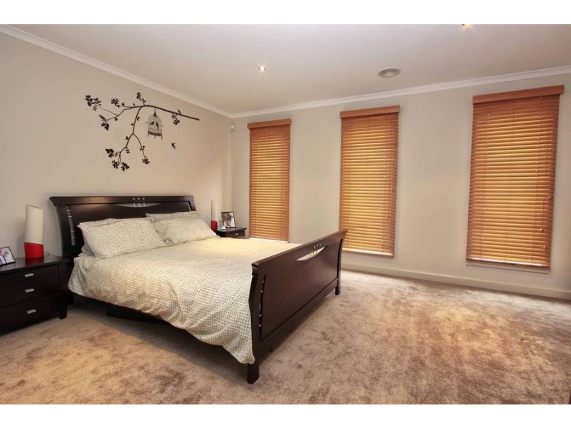 4  Blaxland Street, Burnside Heights VIC 3023