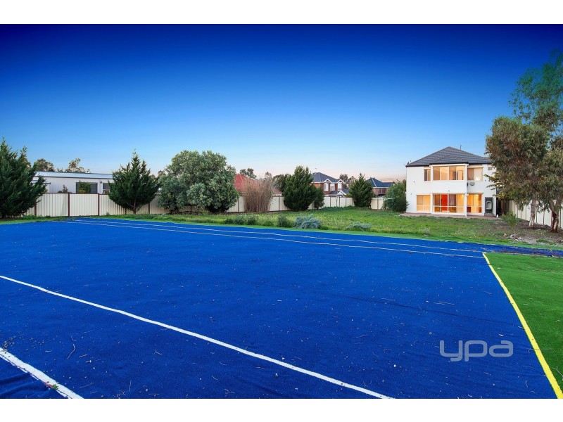 14 Lancelot Court, Hillside VIC 3037