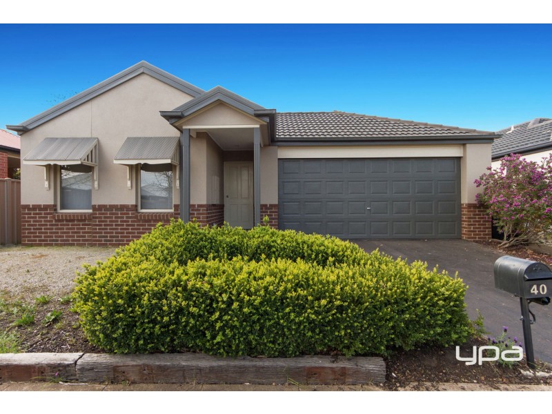 40 Gisborne Way, Caroline Springs VIC 3023