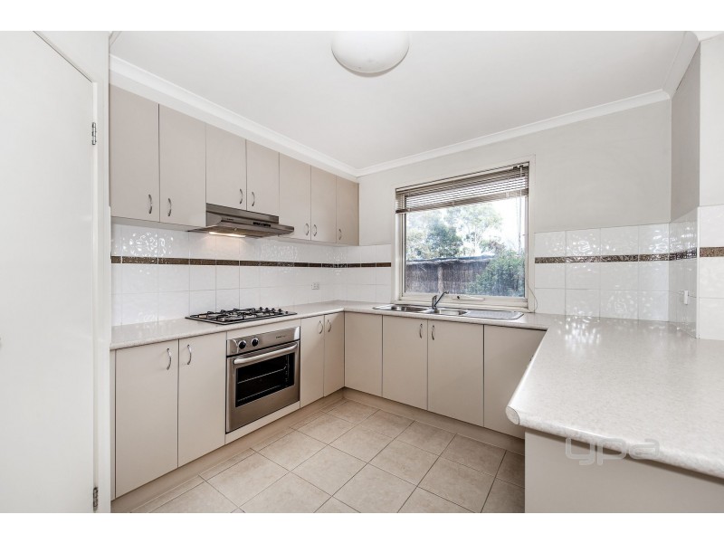 7/4 Landers Court, Caroline Springs VIC 3023