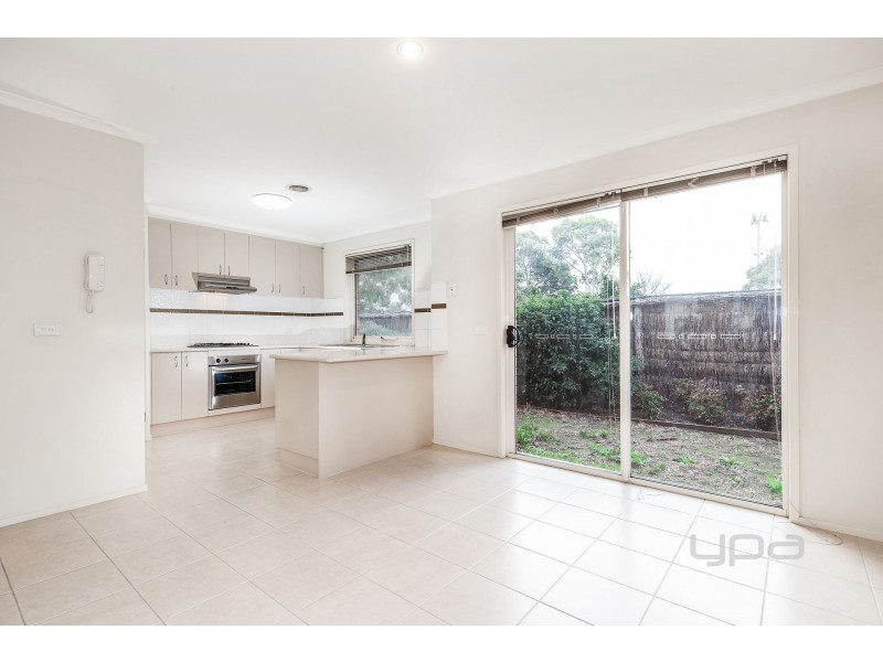 7/4 Landers Court, Caroline Springs VIC 3023