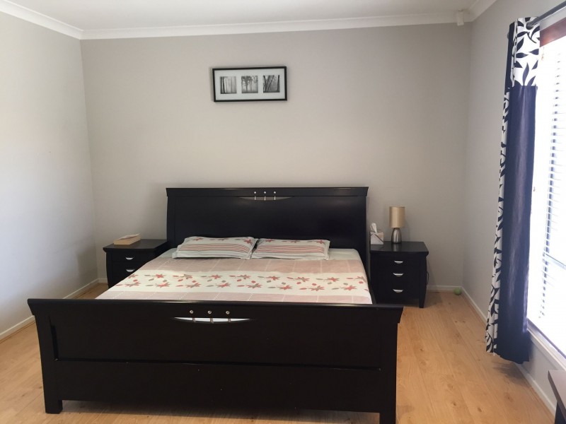 122 Tenterfield Drive, Burnside Heights VIC 3023