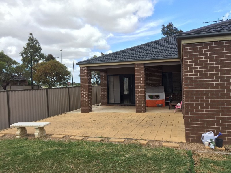 122 Tenterfield Drive, Burnside Heights VIC 3023