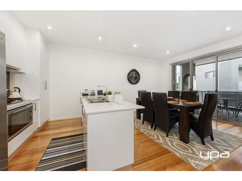 5/13 Greville Street, Caroline Springs VIC 3023