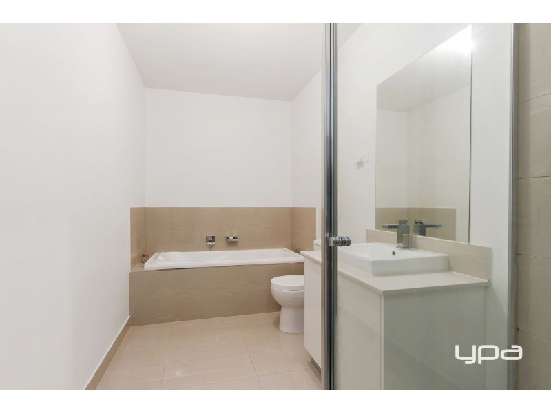 5/13 Greville Street, Caroline Springs VIC 3023