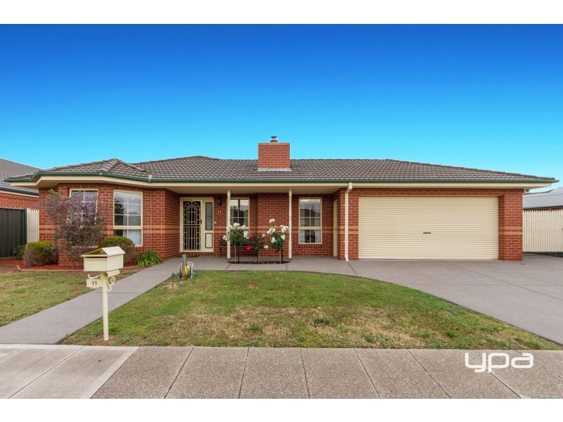 11 Coorong Place, Burnside VIC 3023