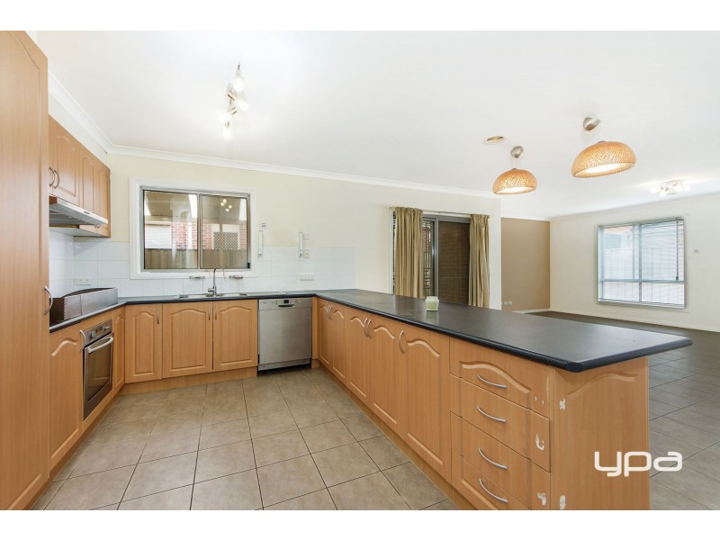 27 Cunningham Chase, Burnside Heights VIC 3023