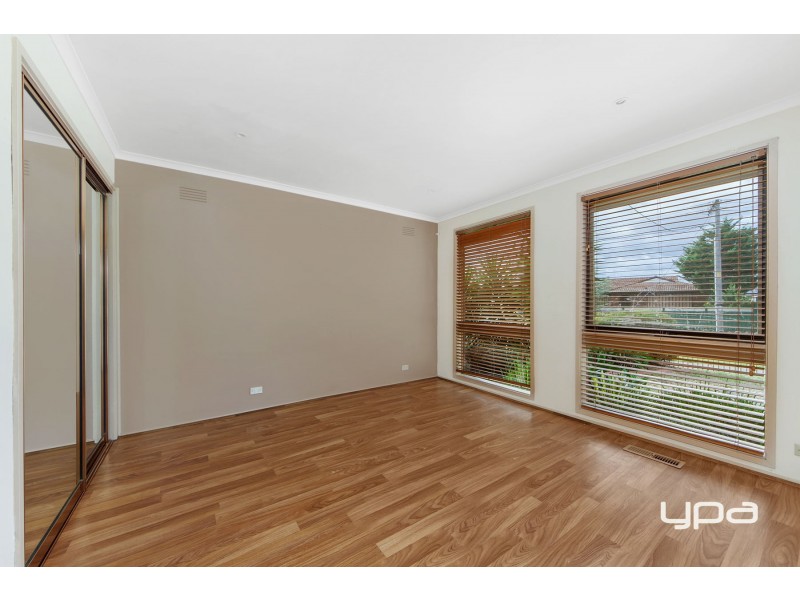 27 Coventry Drive, Werribee VIC 3030