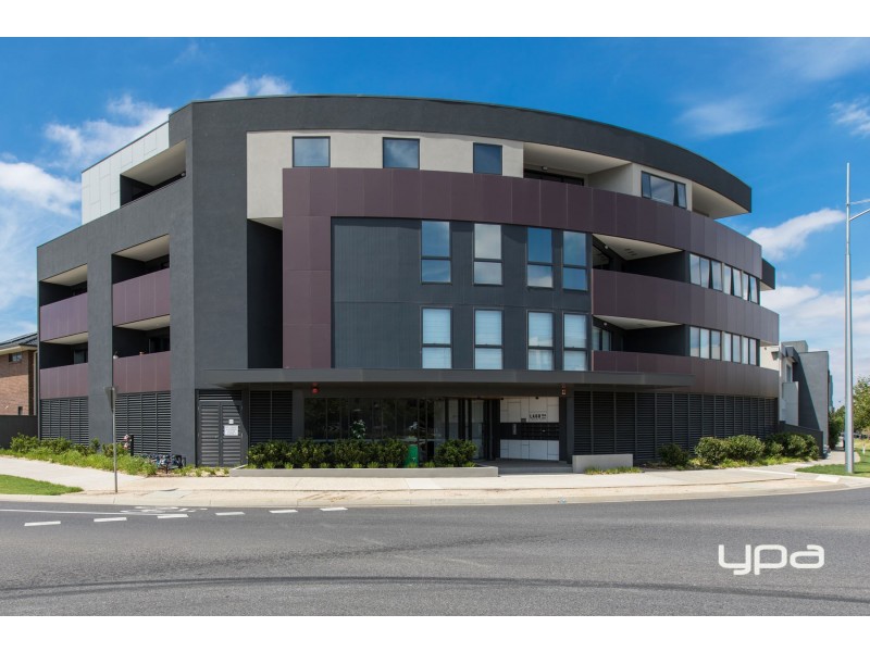 104/184 The Esplanade, Caroline Springs VIC 3023