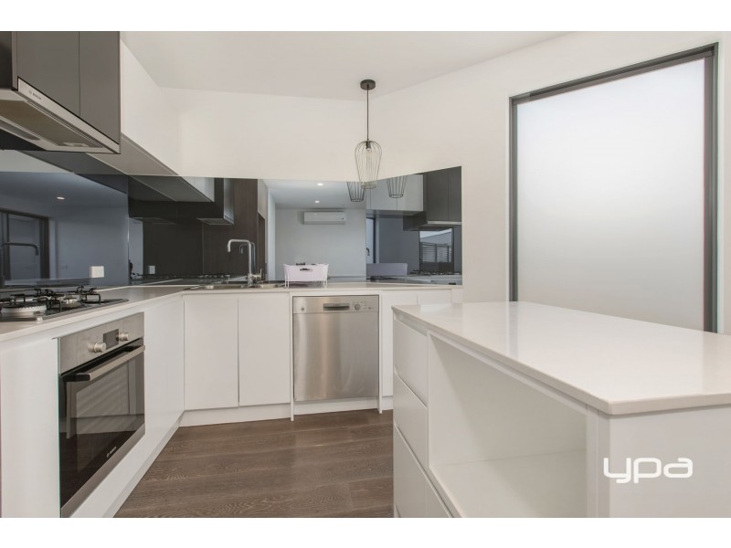 104/184 The Esplanade, Caroline Springs VIC 3023