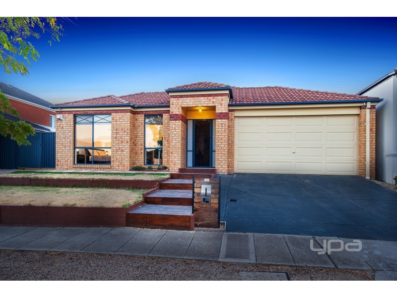 7 Narooma Avenue, Burnside VIC 3023