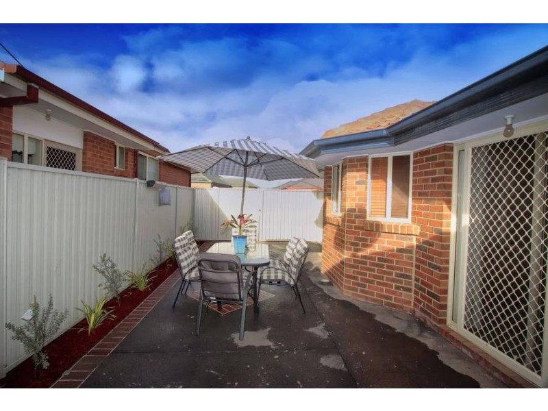 9 Cleland Way, Caroline Springs VIC 3023