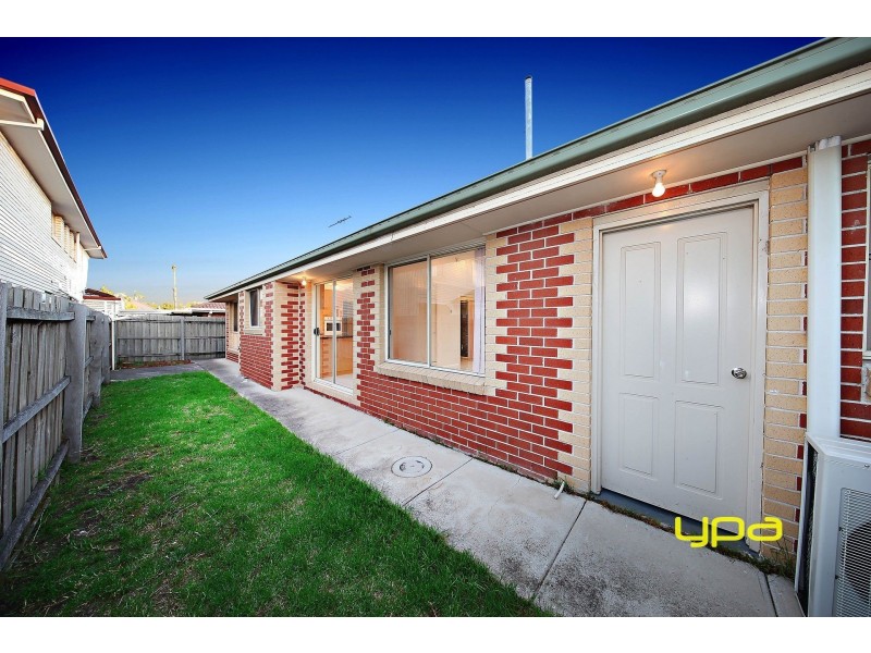 2/4 Deer Street, Deer Park VIC 3023