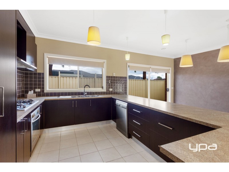 7 Sirius Way, Kurunjang VIC 3337