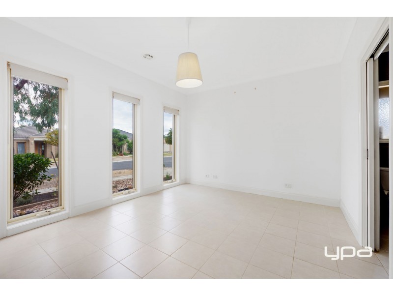 7 Sirius Way, Kurunjang VIC 3337