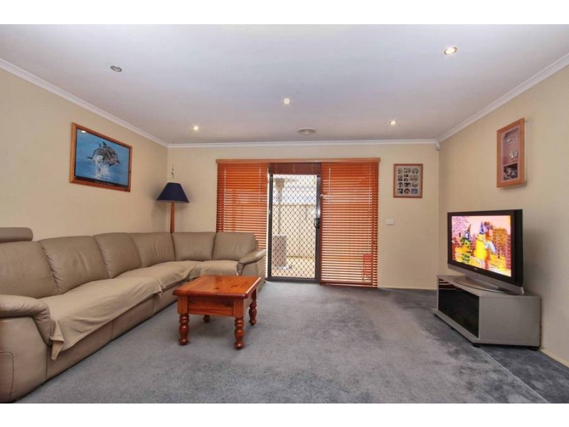 20 Millstream Way, Caroline Springs VIC 3023