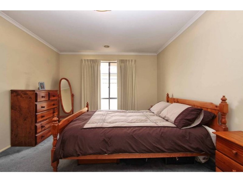 20 Millstream Way, Caroline Springs VIC 3023