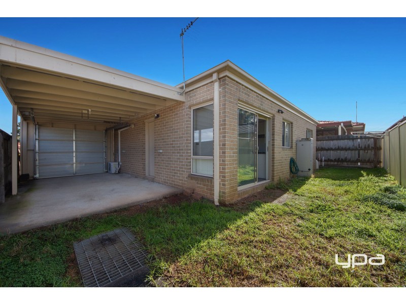 16 Gladstone Grove, Melton VIC 3337