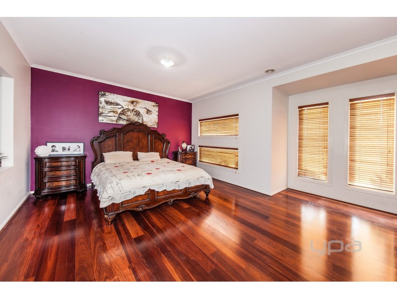 14 Hurlingham Place, Caroline Springs VIC 3023