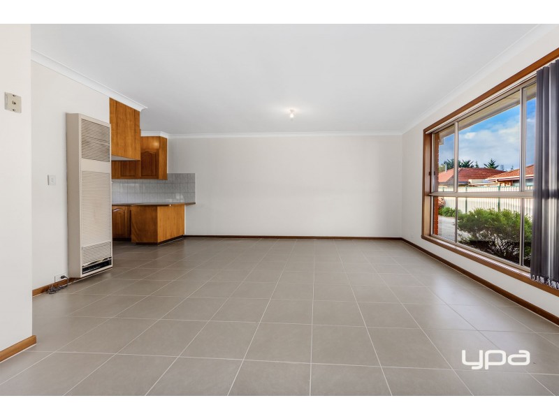 1/16 Wilpena Court, St Albans VIC 3021