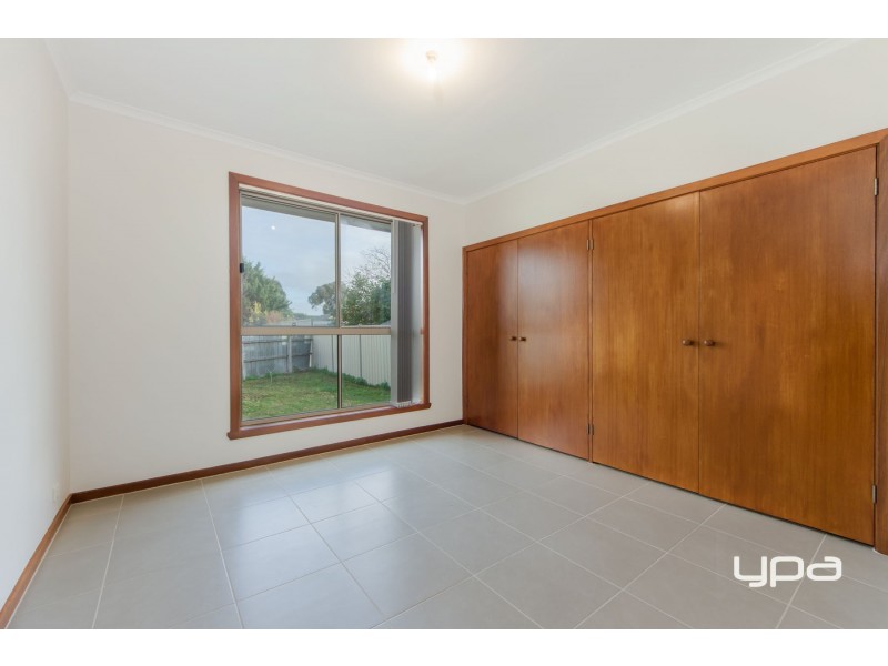 1/16 Wilpena Court, St Albans VIC 3021