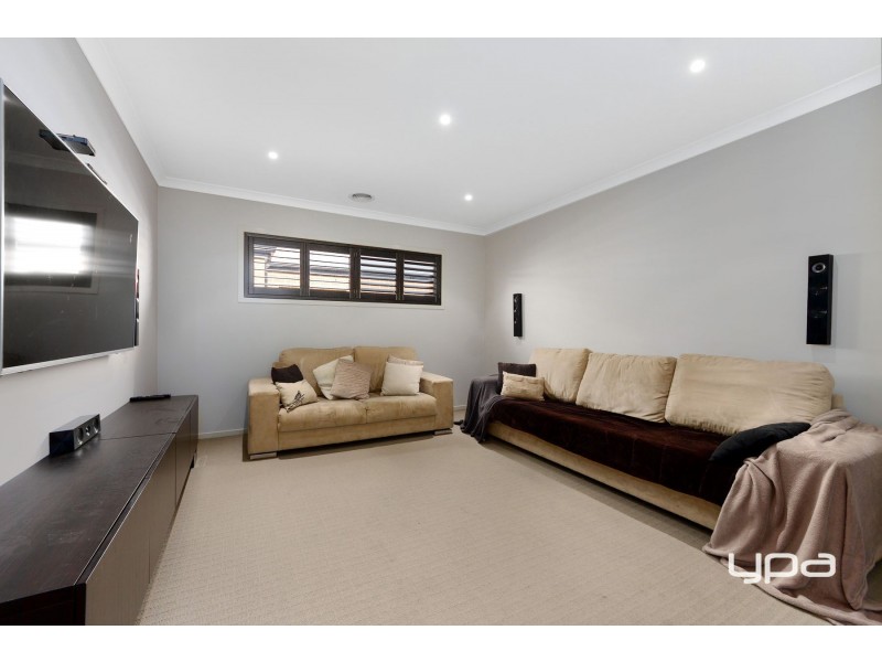 4 Bradfield Court, Taylors Hill VIC 3037