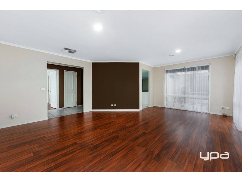 11 Elgin Close, Hillside VIC 3037