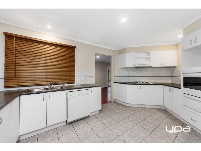 11 Elgin Close, Hillside VIC 3037