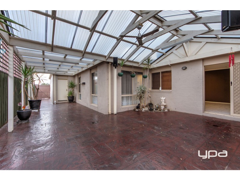 11 Elgin Close, Hillside VIC 3037