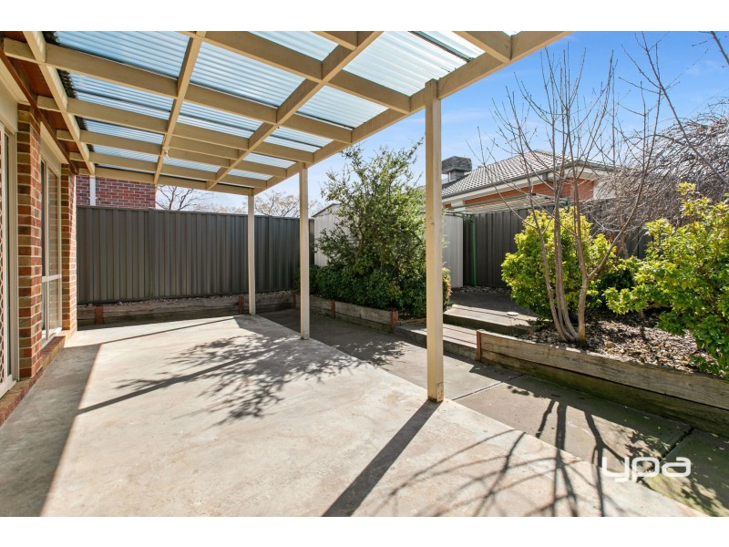 54 Klippel Way, Caroline Springs VIC 3023