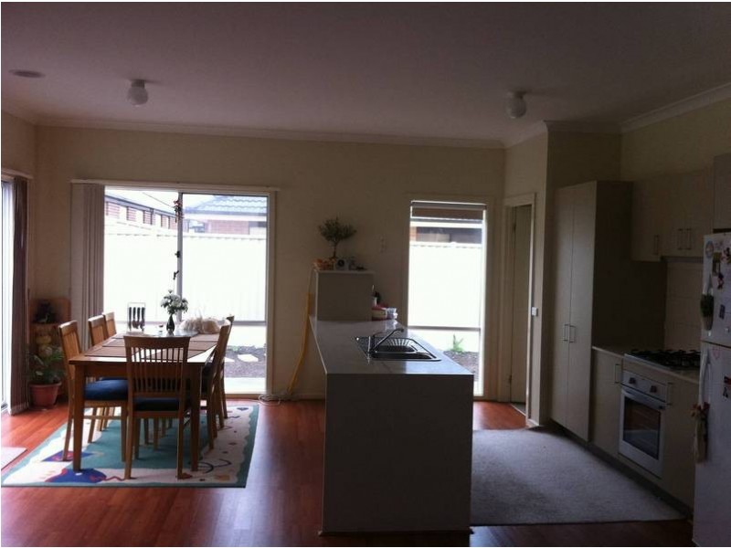 7 Condamine Terrace, Caroline Springs VIC 3023