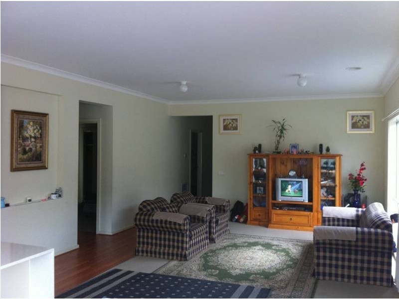 7 Condamine Terrace, Caroline Springs VIC 3023