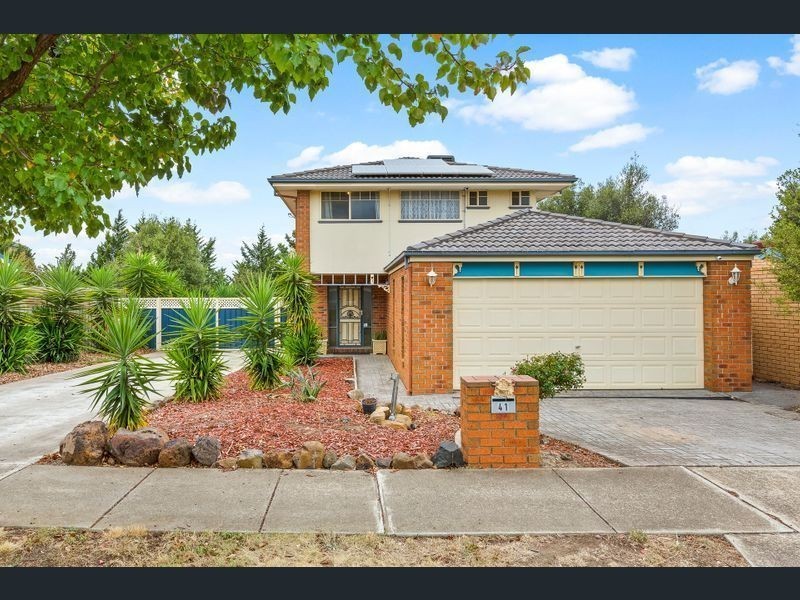 41 Kenswick Drive, Hillside VIC 3037
