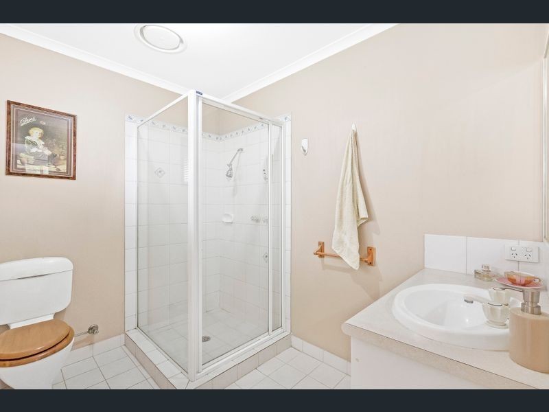 41 Kenswick Drive, Hillside VIC 3037